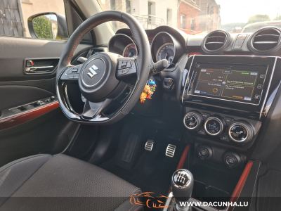 Suzuki Swift 1.4 SPORT, HYBRIDE, NAVI, LIGNES, CAMERA, 1 HAND