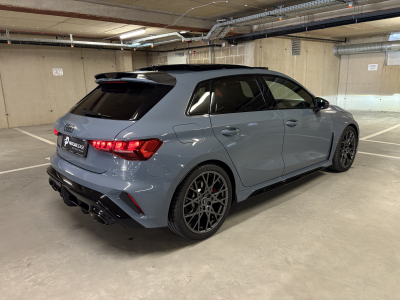 Audi RS3 Sportback 2.5 TFSI quattro/PERF/CARBONE/Pano/ /19/HUD/CAM/SONO/MATRIX