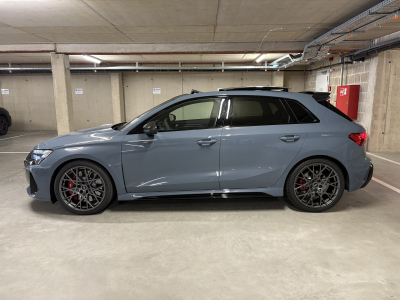 Audi RS3 Sportback 2.5 TFSI quattro/PERF/CARBONE/Pano/ /19/HUD/CAM/SONO/MATRIX