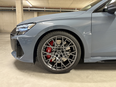 Audi RS3 Sportback 2.5 TFSI quattro/PERF/CARBONE/Pano/ /19/HUD/CAM/SONO/MATRIX