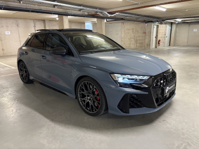 Audi RS3 Sportback 2.5 TFSI quattro/PERF/CARBONE/Pano/ /19/HUD/CAM/SONO/MATRIX