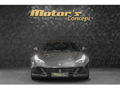 Ferrari GTC4Lusso T V8