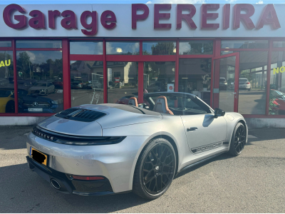 Porsche 992 FACELIFT CARRERA CABRIO PACK CHRONO BOSE CUIR NAVI 1 HAND