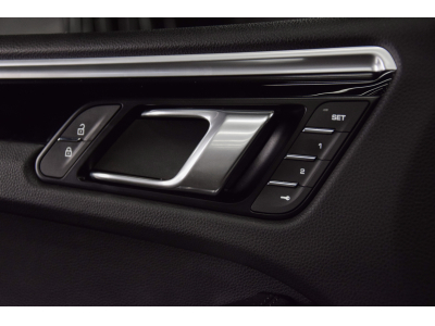 Porsche Macan III S