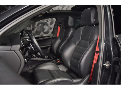 Porsche Macan III S