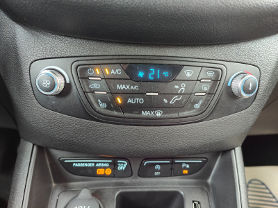 Ford Tourneo Connect 1.5 TDCI GPS CARPLAY CAMERA SIEGES CHAUFFANTS