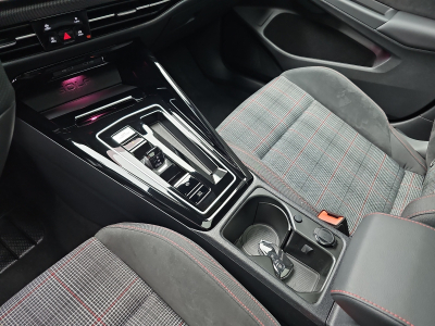 Volkswagen Golf GTI 2.0 TSi DSG 265 GTI
