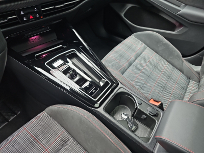 Volkswagen Golf GTI 2.0 TSi DSG 265 GTI