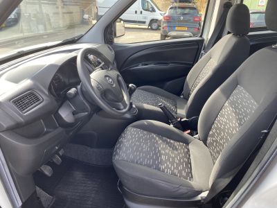 Opel Combo Combo 1.3 cdti 95 Clim 2 portes latérales