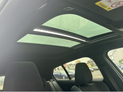 BMW 118 D NEW MODEL M SPORT PAKET HEAD UP AHK PANO CUIR NAVI 1 HAND