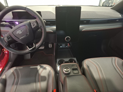 Ford Mustang Mach-E Extended Range 99kw/h 4WD