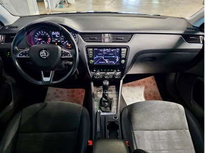 Skoda Octavia 2.0 TDI 184 DSG 4X4 SCOUT PANO CUIR NAVI