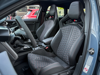 Audi RS3 Sportback 2.5 TFSI quattro/PERF/CARBONE/PANO/19/HUD/VOLL