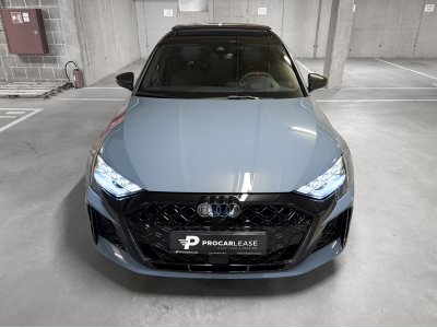 Audi RS3 Sportback 2.5 TFSI quattro/PERF/CARBONE/PANO/19/HUD/VOLL