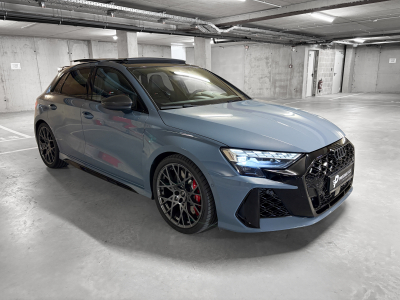 Audi RS3 Sportback 2.5 TFSI quattro/PERF/CARBONE/PANO/19/HUD/VOLL