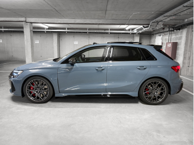 Audi RS3 Sportback 2.5 TFSI quattro/PERF/CARBONE/PANO/19/HUD/VOLL