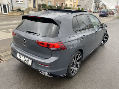 Volkswagen Golf VIII 2.0 TDI 150 R-line DSG