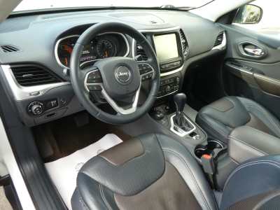 Jeep Cherokee 2.2 M-Jet 200 Auto Limited 4WD
