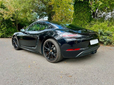 Porsche Cayman 718