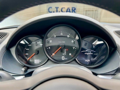 Porsche Cayman 718