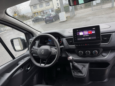 Renault Trafic 150 L2H1 4Jahresreifen/AHK/9 Sitzer