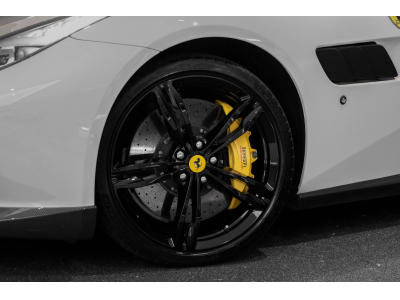 Ferrari GTC4Lusso 6.3 V12 - BIANCO AVUS - NOVITEC