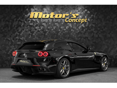 Ferrari GTC4Lusso T V8 - NERO DAYTONA