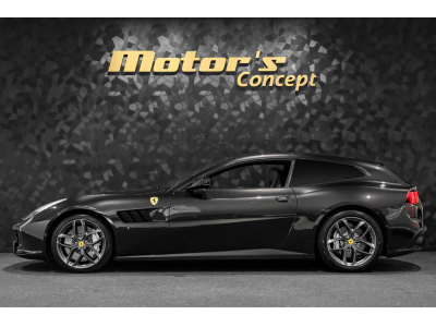 Ferrari GTC4Lusso T V8 - NERO DAYTONA