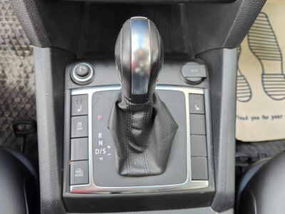 Volkswagen Amarok 3.0l V6 CUIR SIEGES CHAUFFANTS GPS ROLL COVER