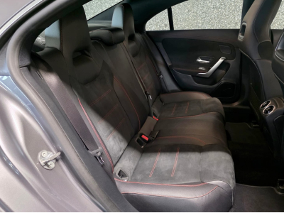 Mercedes-Benz CLA 180 D AMG LINE NEW MODEL CUIR NAVI