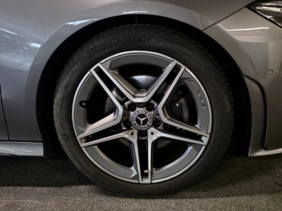 Mercedes-Benz CLA 180 D AMG LINE NEW MODEL CUIR NAVI