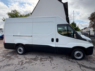 Iveco Daily Daily Kasten HKa 35 S ... V Radstand 3520 L
