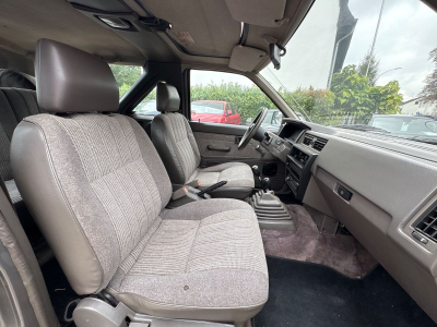 Nissan Terrano Terrano 2.4 Prestige/ H KENNZEICHEN /