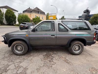 Nissan Terrano Terrano 2.4 Prestige/ H KENNZEICHEN /