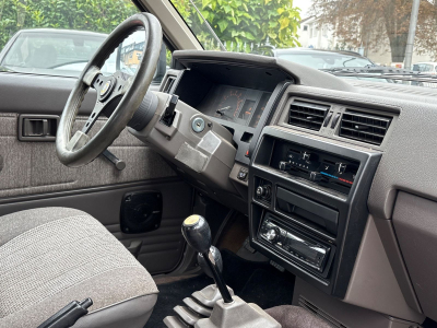 Nissan Terrano Terrano 2.4 Prestige/ H KENNZEICHEN /