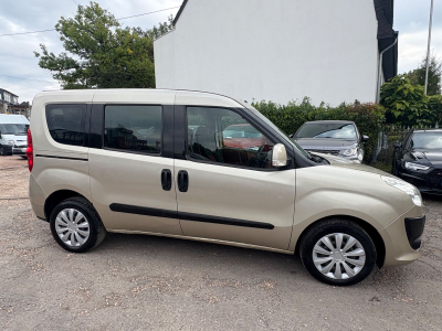 Fiat Doblo Doblo Doblò Emotion/4xTürer/5xSitzer