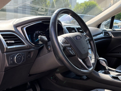 Ford Mondeo Mondeo Turnier Hybrid Vignale 138 KW
