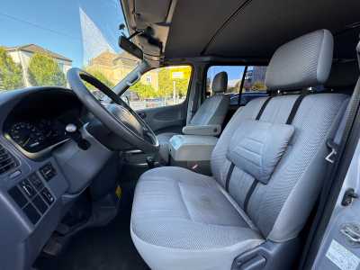 Toyota Hiace Hiace 2.5/8xSitzer/Klima/2xSchiebetürer/Kühlschr