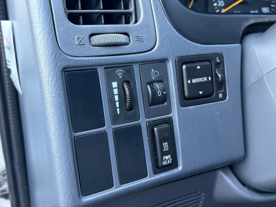 Toyota Hiace Hiace 2.5/8xSitzer/Klima/2xSchiebetürer/Kühlschr