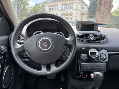 Renault Clio Clio III Night and Day/Automatik/66000 KM/