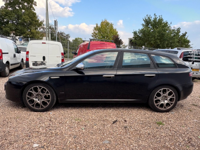 Alfa Romeo 159 159  Sportwagon 3.2 JTS V6 24V Q4 Distinctive