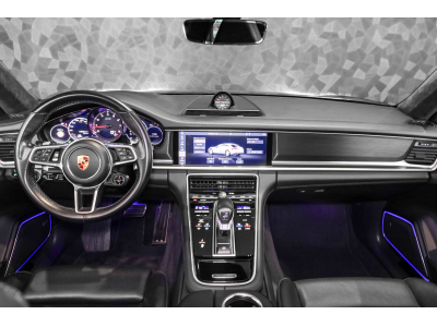 Porsche Panamera Sport Turismo GTS V8