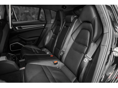 Porsche Panamera Sport Turismo GTS V8