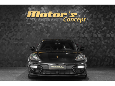 Porsche Panamera Sport Turismo GTS V8