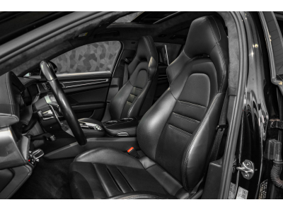 Porsche Panamera Sport Turismo GTS V8