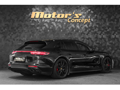 Porsche Panamera Sport Turismo GTS V8