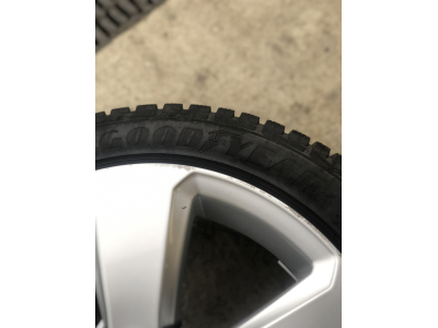 Jantes alu + Pneus hiver 17