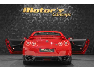 Nissan GT-R R 35 V6