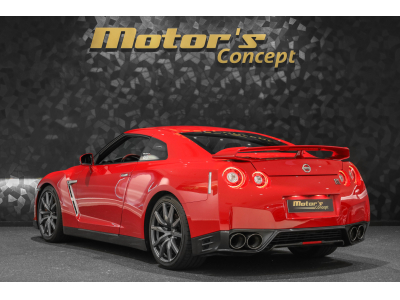 Nissan GT-R R 35 V6