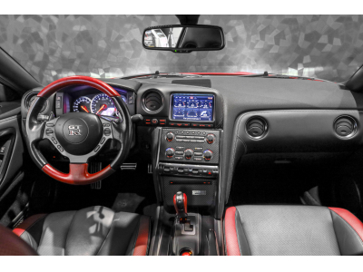 Nissan GT-R R 35 V6
